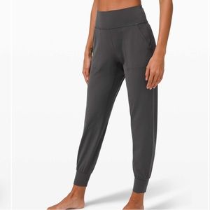 Lululemon | Align Jogger Hi-Rise 28” in Graphite Grey - Size 6